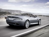  Aston Martin Virage : Sportowa zabawka dla bogatych